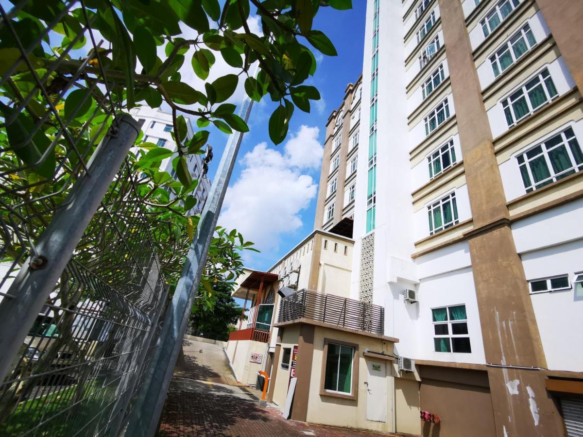 Homestay Sa De' Viana Apartment Kota Bharu Bagian luar foto